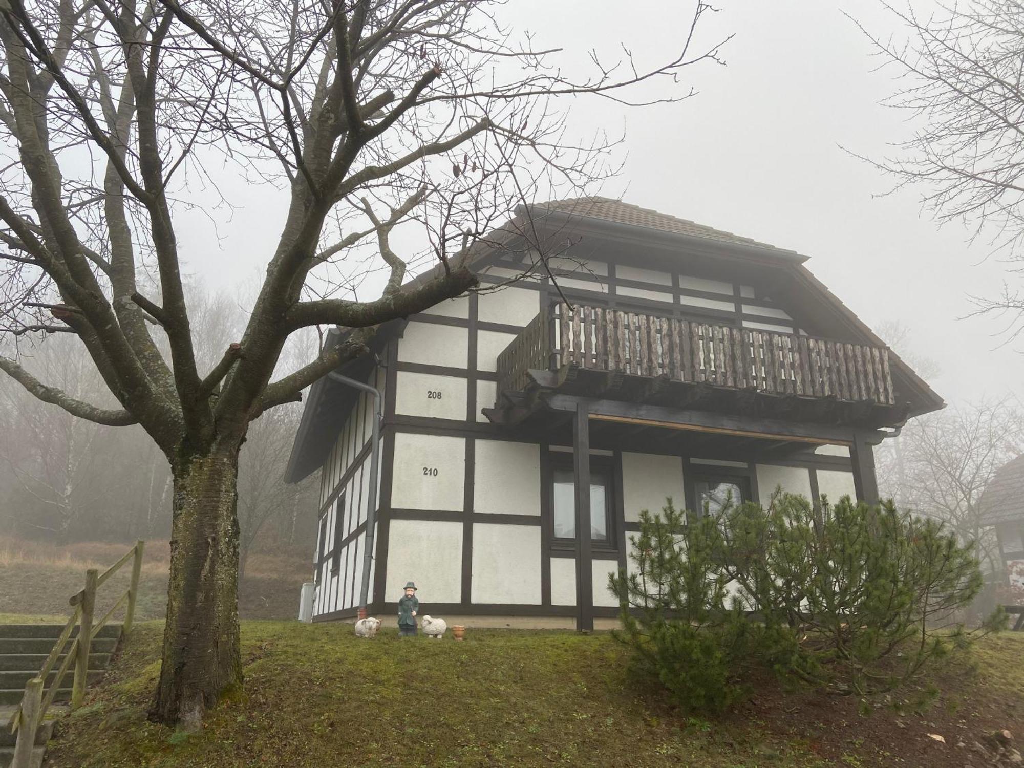 Ferienwohnung Lix Direkt Am Waldrand Frankenau Exterior photo
